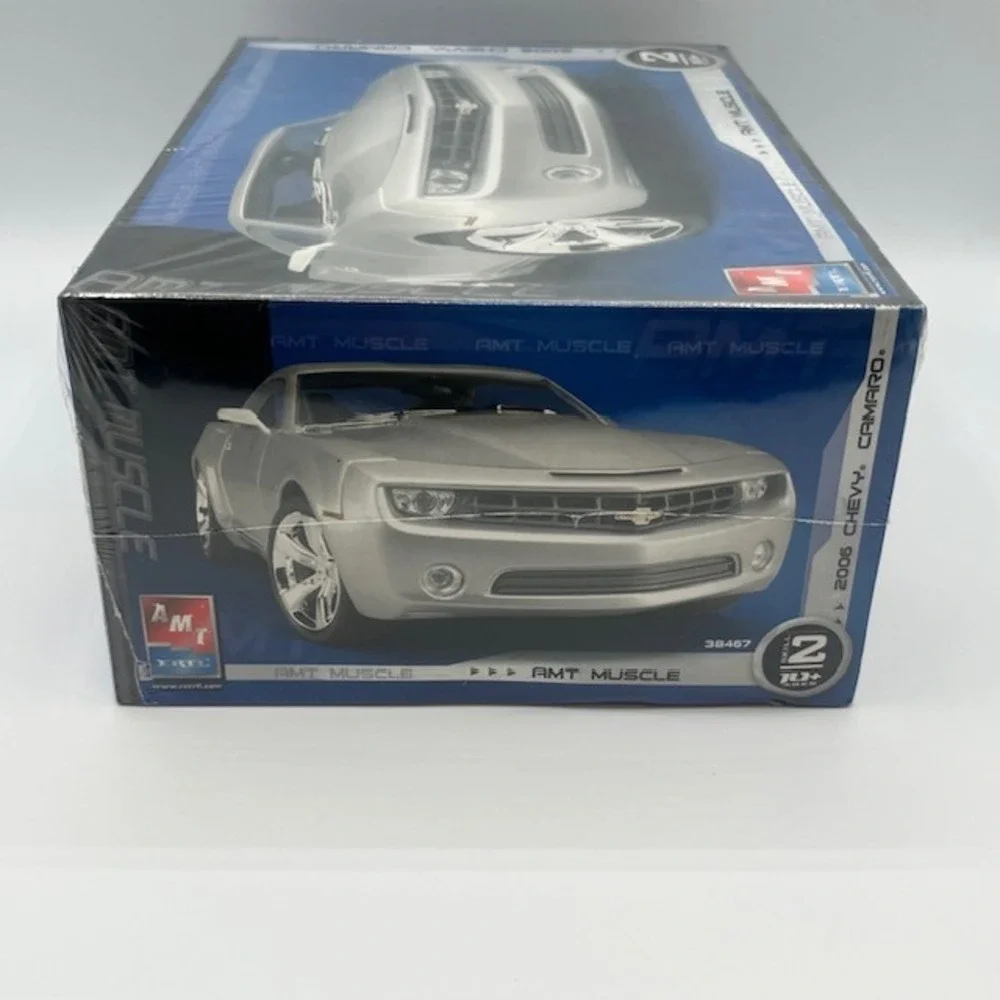 AMT Ertl 2006 Chevy Camaro Muscle Model Kit Skill 2 38467 New Sealed